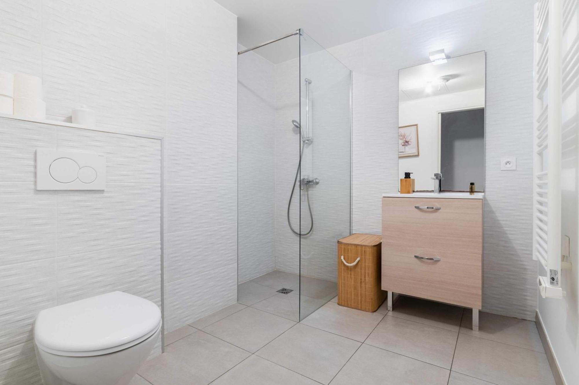 Appartement Lumineux Avec Terrasse Courbevoie - 4P - Flat-Guest מראה חיצוני תמונה